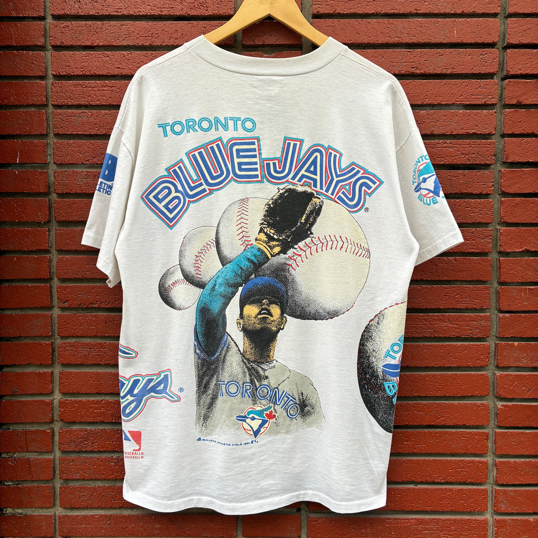 1991 Bulletin Toronto Blue Jays Pitcher Wrap Around T-Shirt XL MLB