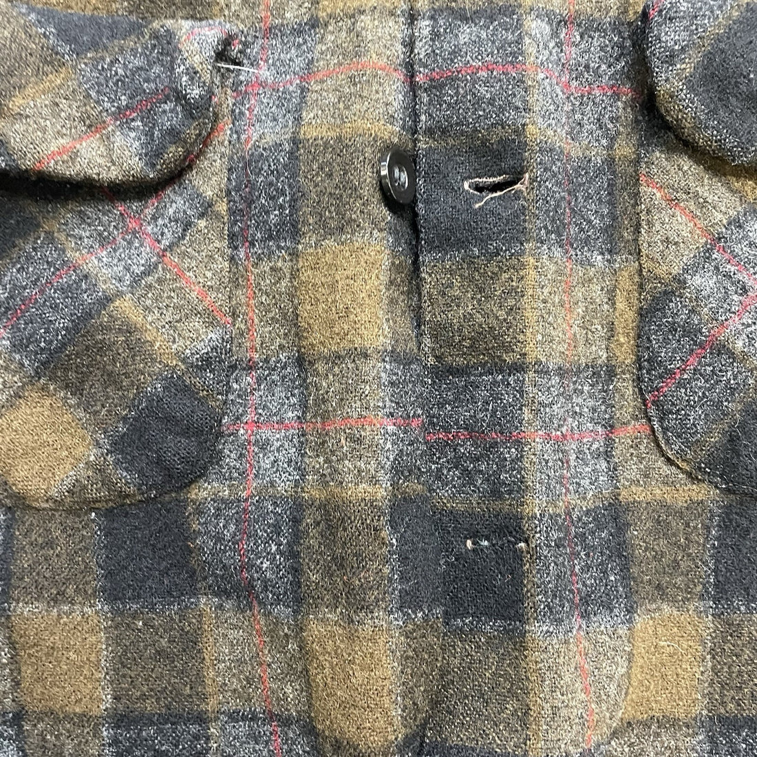 Vintage Pendleton Wool Board Button Up Shirt Size Medium
