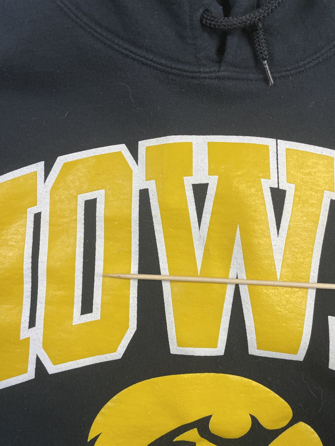 Iowa Hawkeyes Sweatshirt Hoodie Size Small NCAA