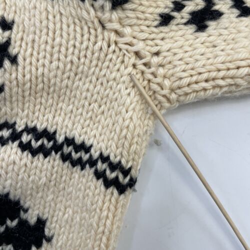 Vintage Snowflake Wool Knit Cowichan Sweater Size Small Flash Zip