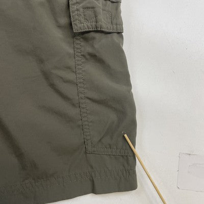 The North Face Cargo Shorts Size Medium Green