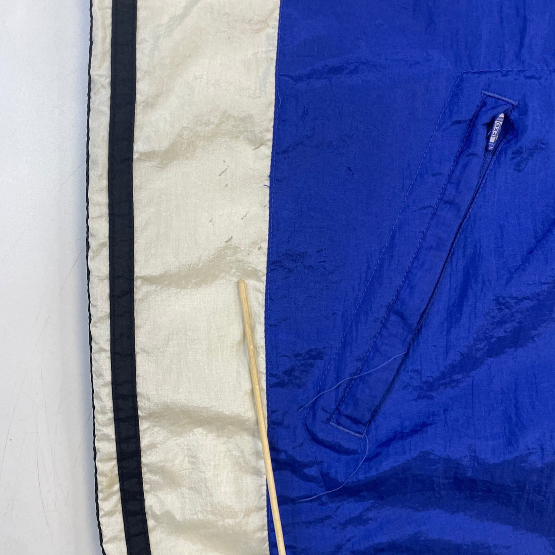 Vintage Adidas Windbreaker Light Jacket Size Medium