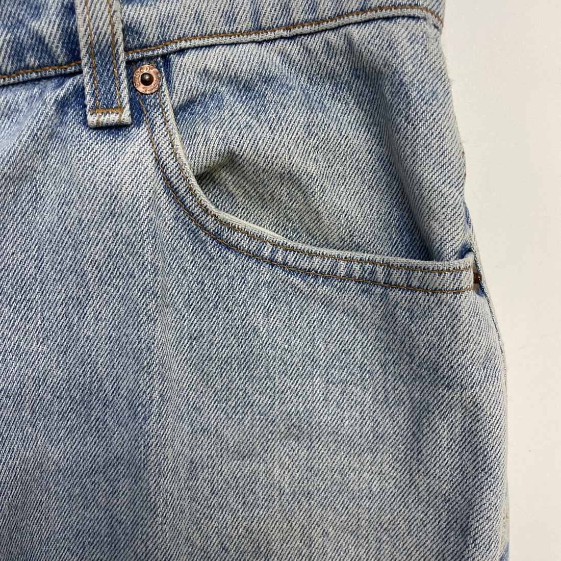 Vintage Levi's 550 Denim Jeans Pants Womens Size 14 Blue Light Wash
