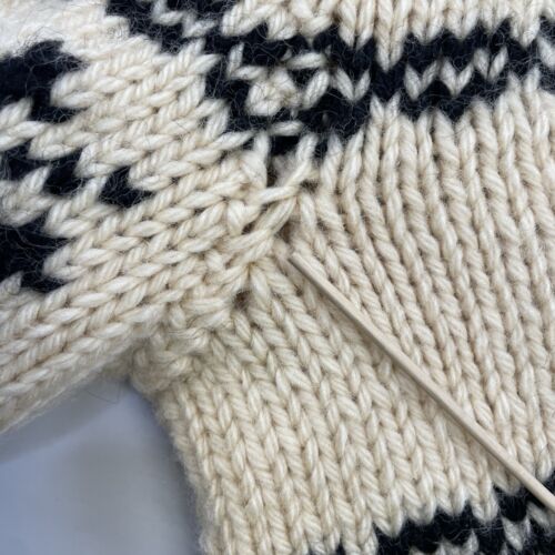 Vintage Snowflake Wool Knit Cowichan Sweater Size Small Flash Zip