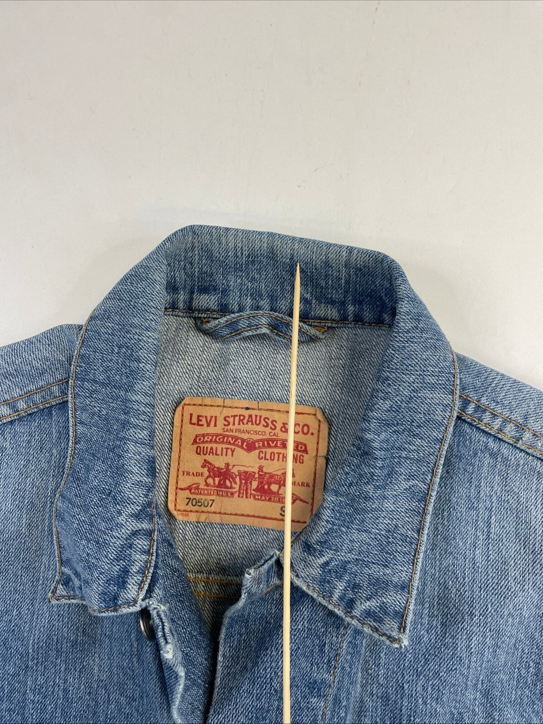 Vintage Levi's Denim Trucker Jacket Size Small Blue