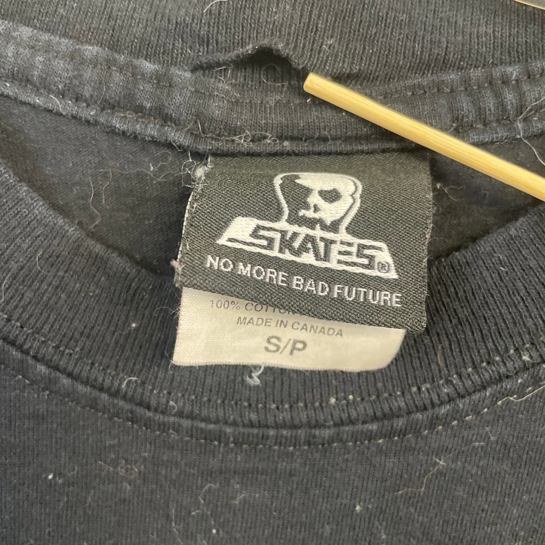 Skates Long Sleeve T-Shirt Size Small Skateboard