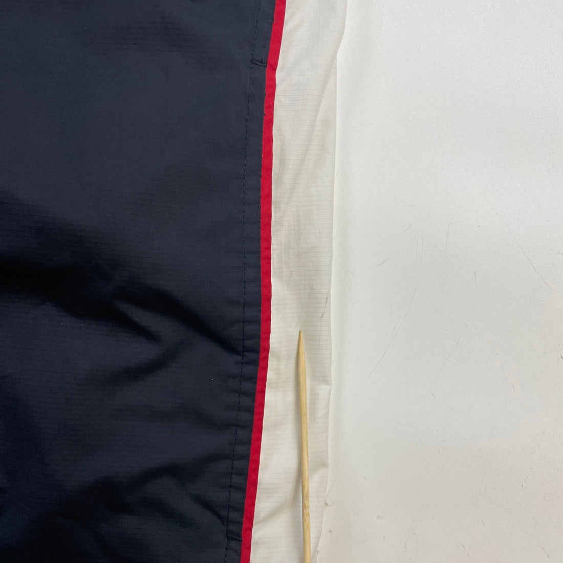 Nike Windbreaker Light Jacket Size Small Black