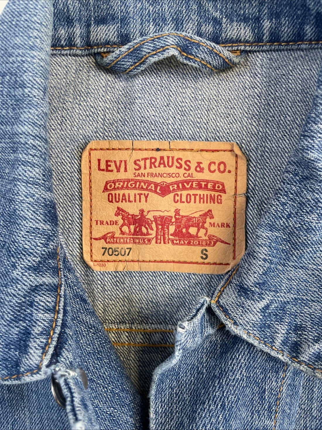 Vintage Levi's Denim Trucker Jacket Size Small Blue