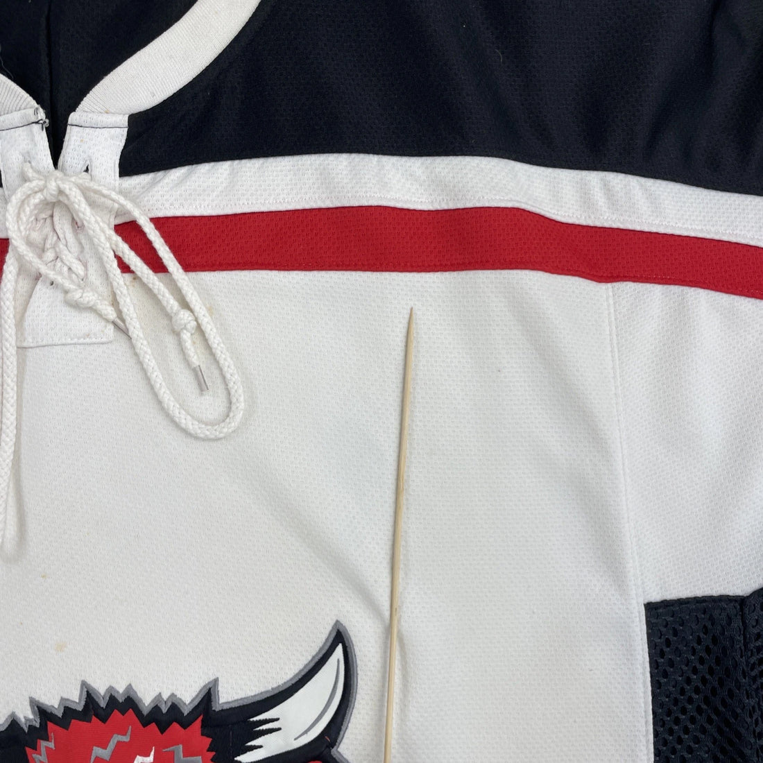 UNO Mavericks Zephyr Authentic Hockey Jersey Size 56 NCAA