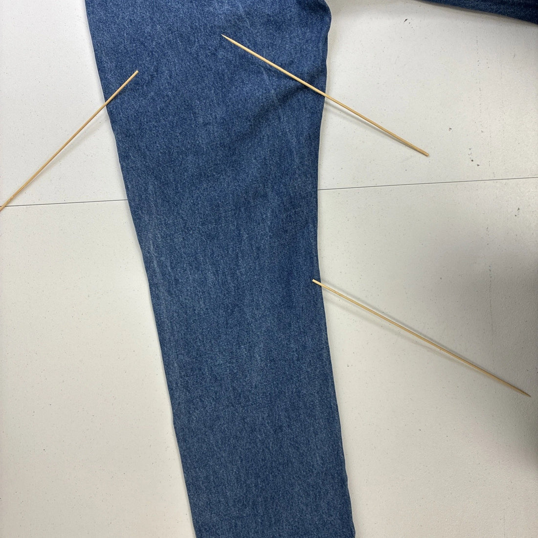 Carhartt Denim Jeans Carpenter Work Pants Size 34 X 32 Blue