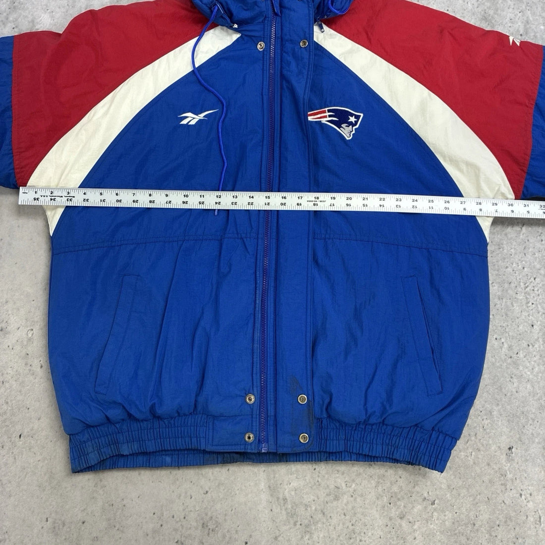 Vintage New England Patriots Reebok Puffer Jacket Size Large NFL