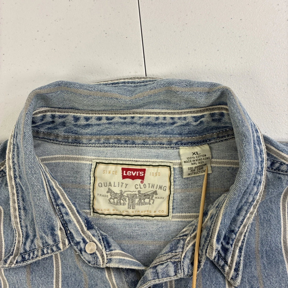 Levi's Denim Button Up Shirt Size XL