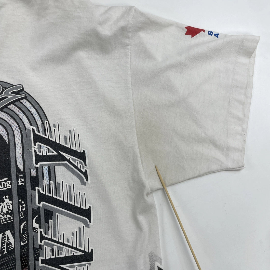 Vintage Los Angeles Kings Bulletin Athletic T-Shirt XL All Over Print 90s NHL