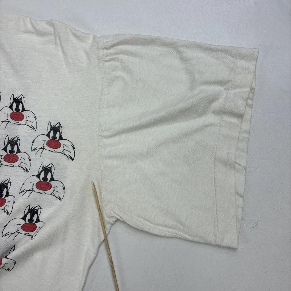Vintage Sylvester Looney Tunes T-Shirt Size XL All Over Print 1995 90s