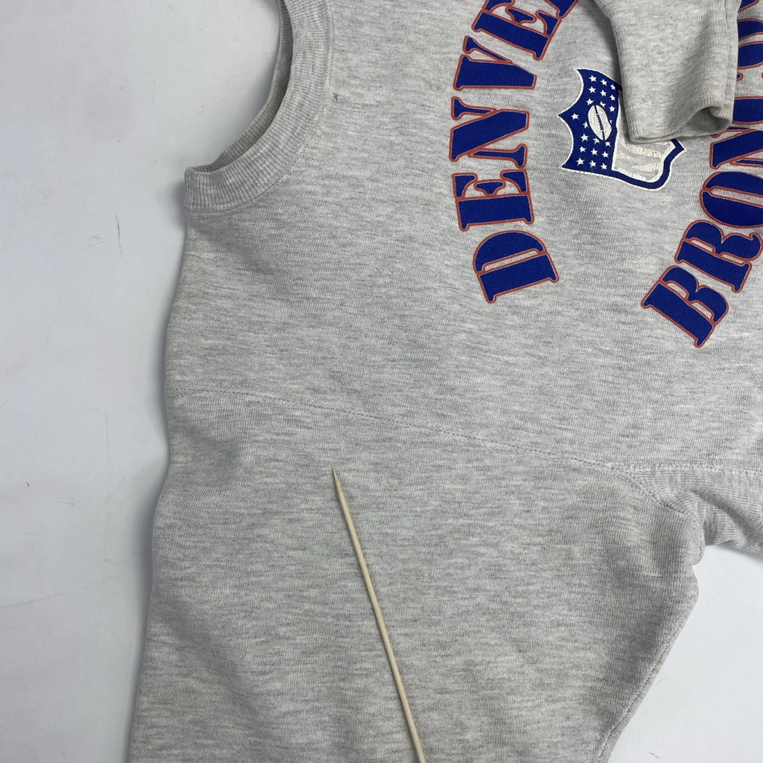 Vintage Denver Broncos Champion Reverse Weave Sweatshirt Crewneck Medium 90s NFL