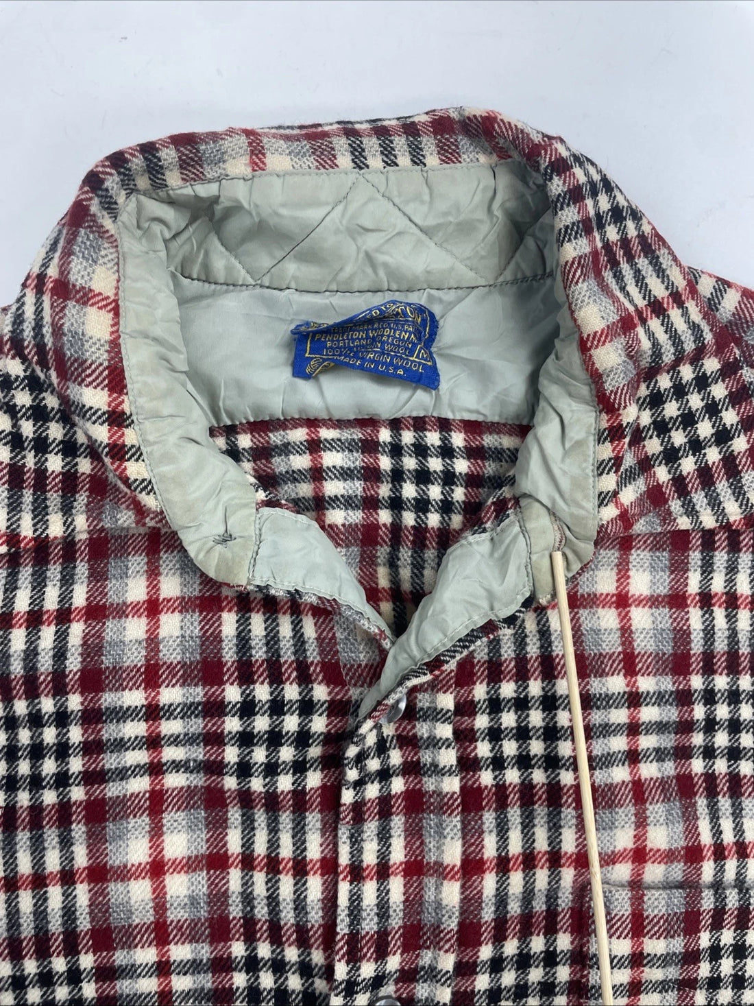 Vintage Pendleton Wool Lodge Button Up Shirt Size Medium Plaid