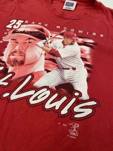 Vintage St Louis Cardinals Mark McGwire T-Shirt Size XL Red 00s MLB