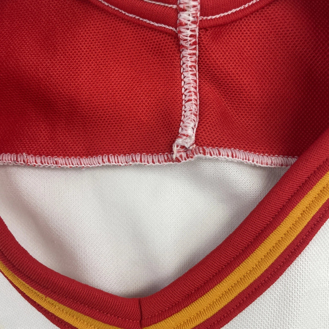 Vintage Calgary Flames CCM Hockey Jersey Size Large 90s NHL