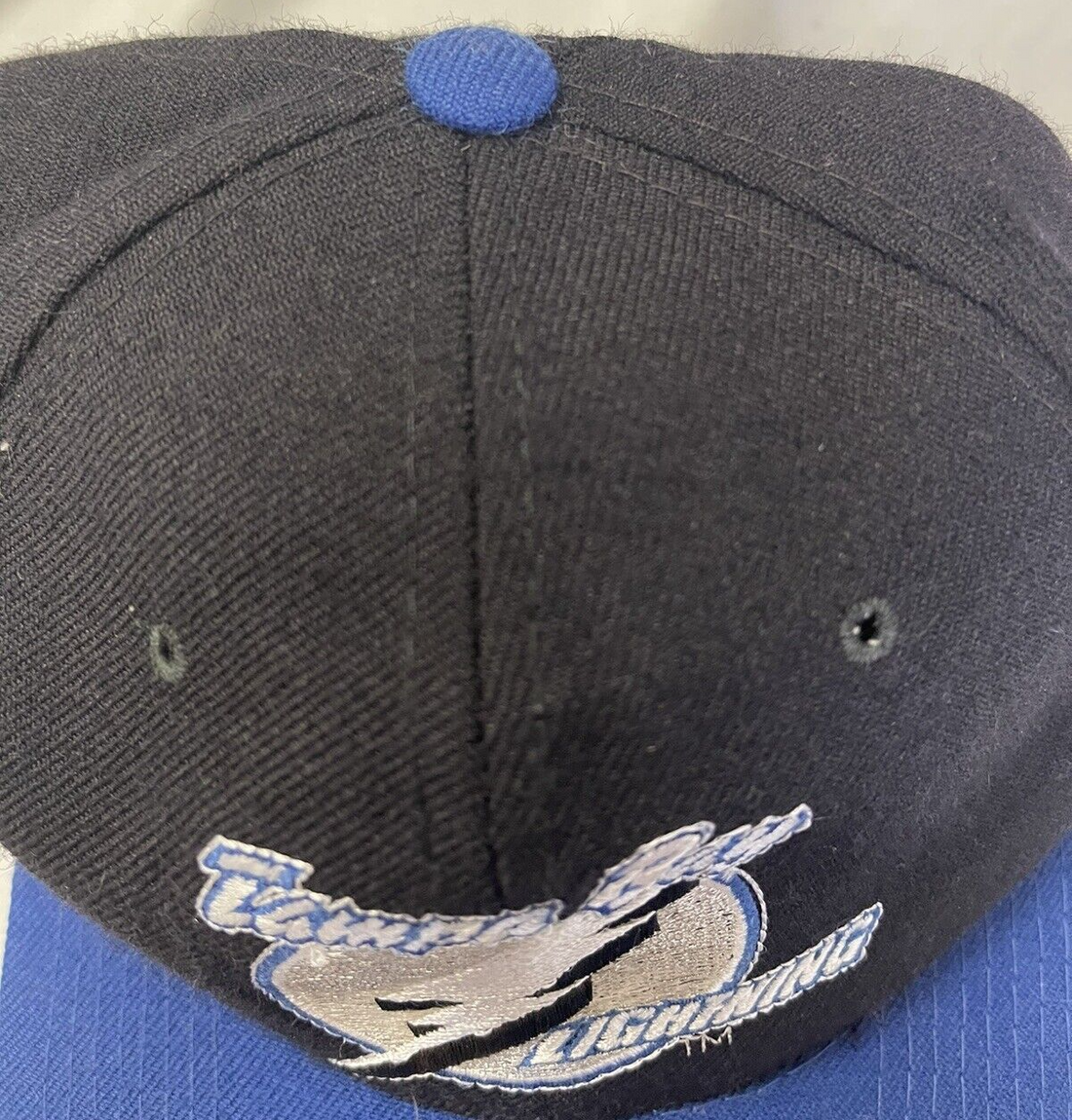 Vintage Tampa Bay Lightning Two Tone Wool Starter Snapback Hat OSFA 90s NHL