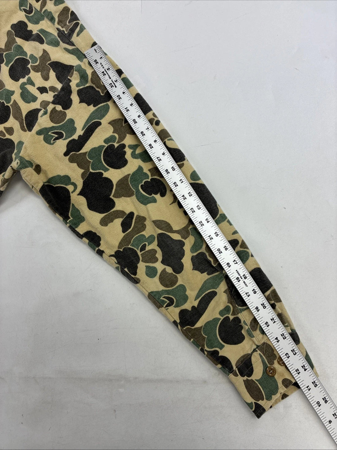 Vintage Duxbak Duck Camo Button Up Shirt Size Large