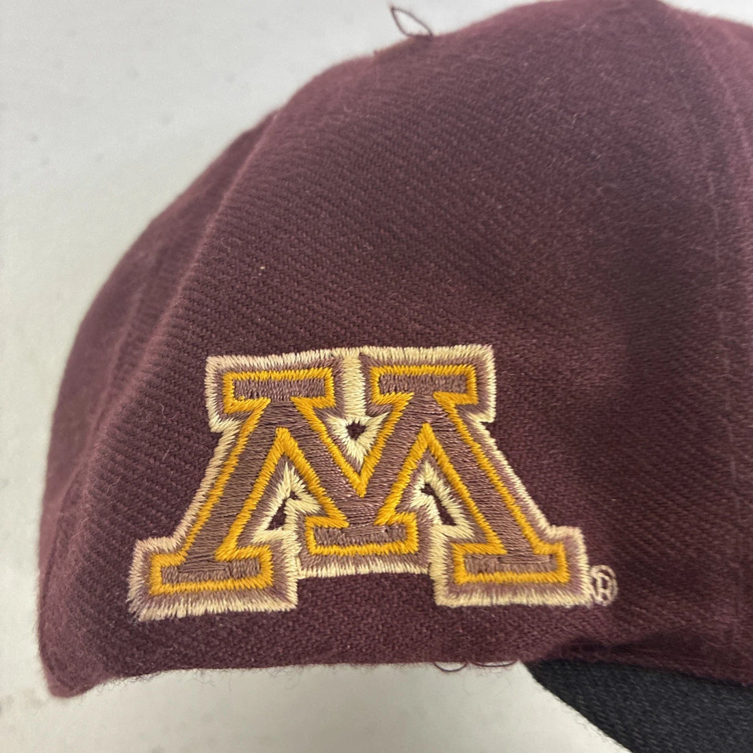Vintage Minnesota Gophers Basketball Snapback Hat OSFA NCAA