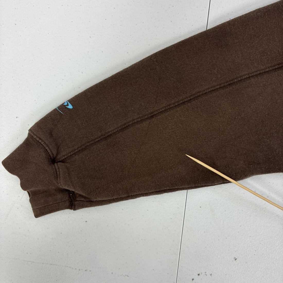Vintage O'Neill Sweatshirt Hoodie Size Large Brown Y2K