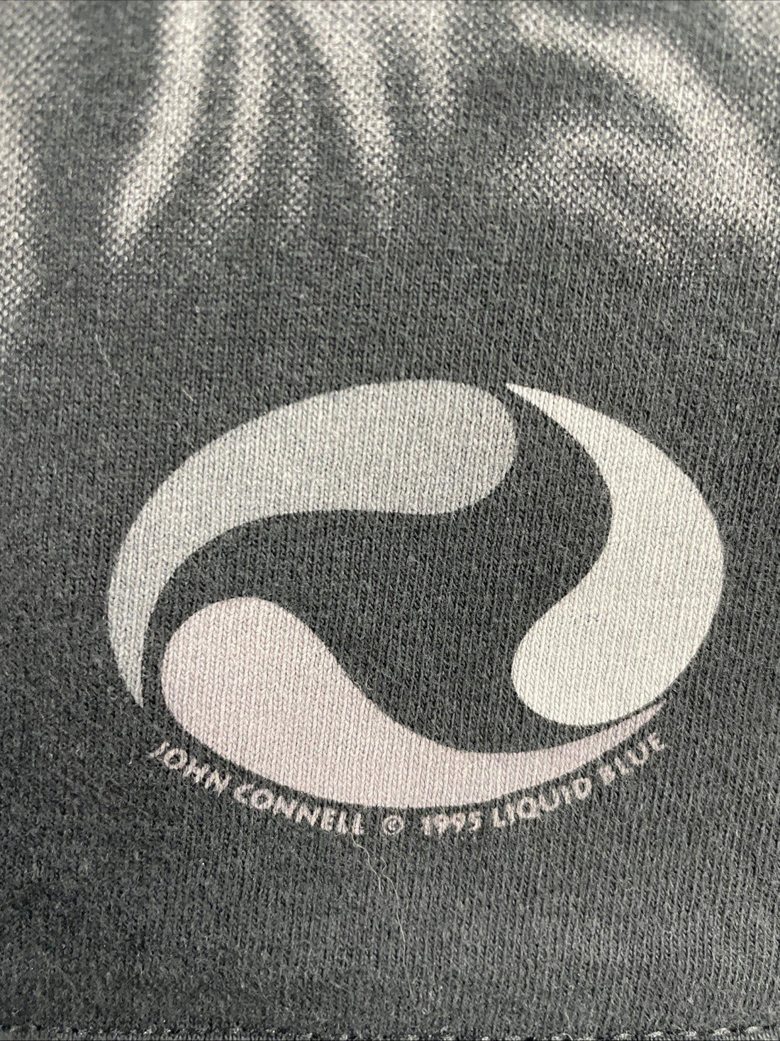 Vintage Wolf Liquid Blue T-Shirt Size XL Nature All Over Print 1995 90s