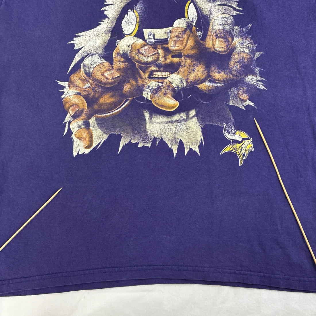 Vintage Minnesota Vikings Breakthrough T-Shirt Size Large Purple NFL
