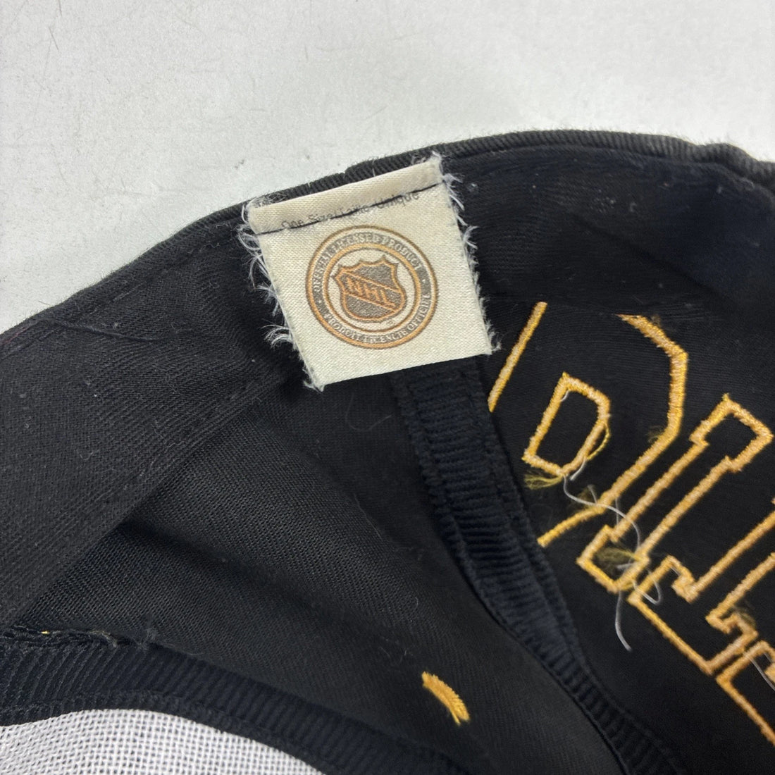 Vintage Pittsburgh Penguins Blockhead Logo Athletic Snapback Hat OSFA NHL