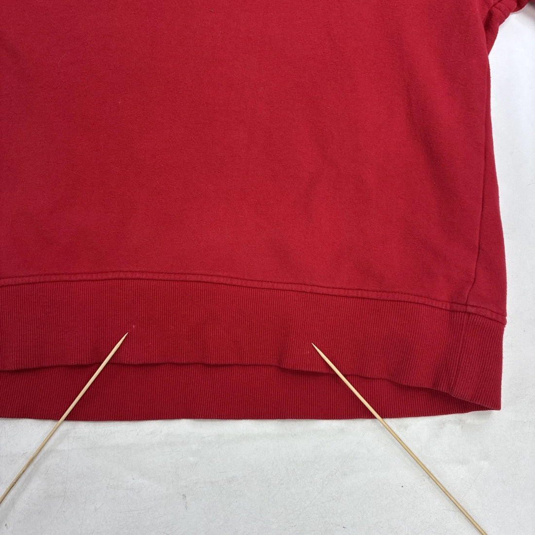 Umbro Crewneck Sweatshirt Size XL Red Embroidered
