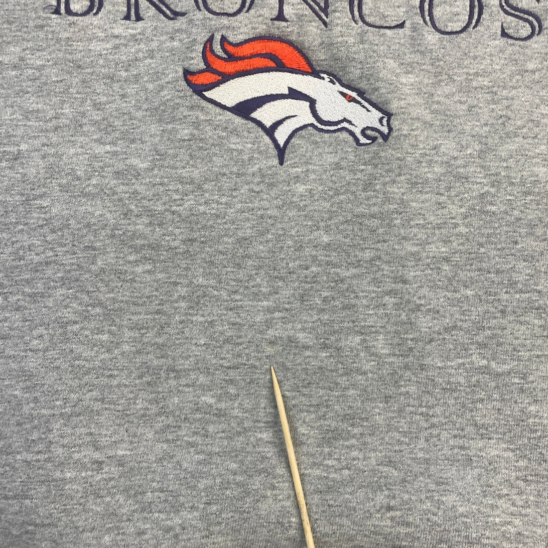 Vintage Denver Broncos Pro Player Sweatshirt Crewneck Size Medium NFL