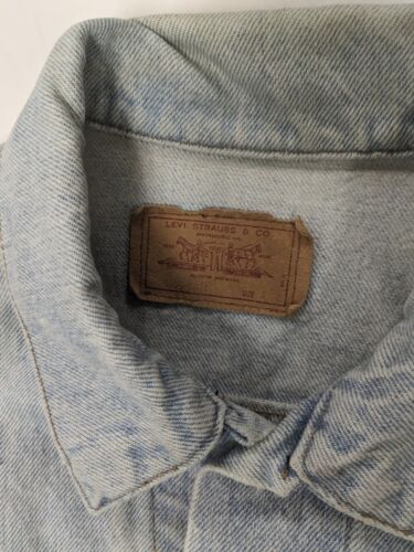 Vintage Levi Strauss & Co Denim Jean Trucker Jacket Size Small Light Blue