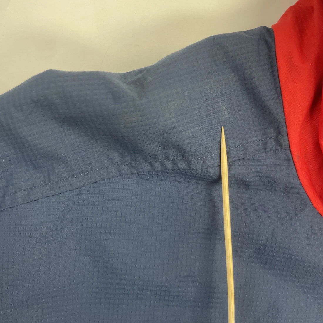 Vintage Columbia Windbreaker Light Jacket Size Large Red