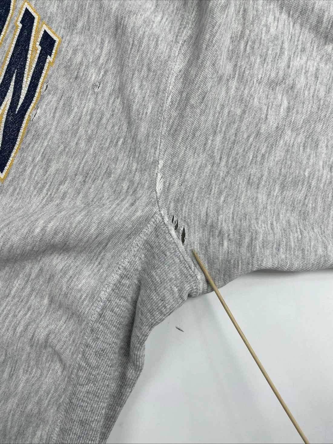 Vintage Western Michigan Crest Crewneck Sweatshirt Size XL Distressed