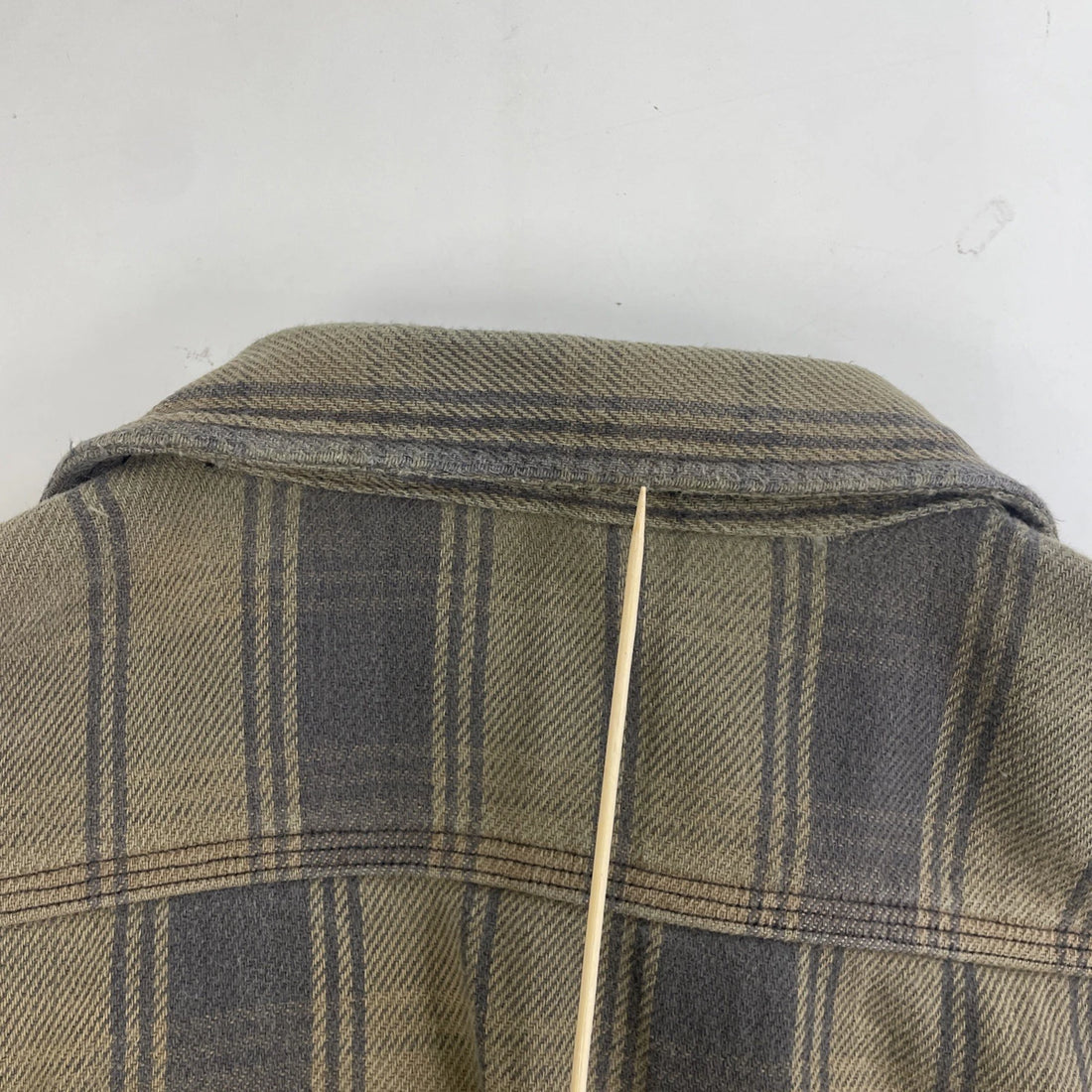 Vintage Carhartt Rugged Button Up Shirt Size XL Plaid