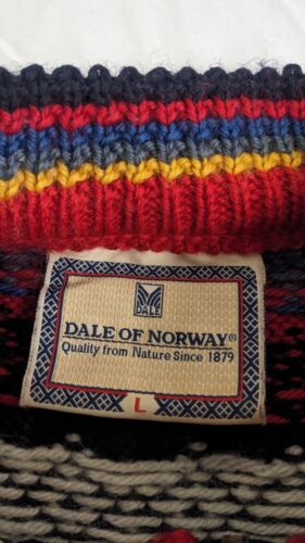 Vintage orders Dale of Norway Wool Sweater: Size Large