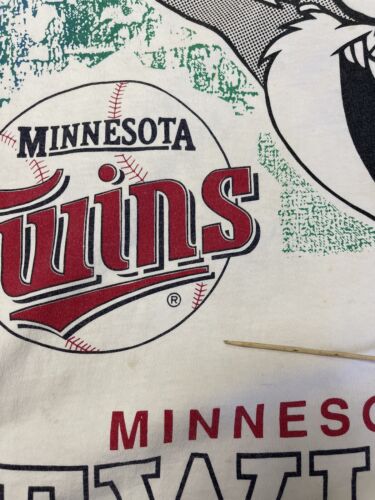 Vintage Minnesota Twins Taz T-Shirt Size 2XL White All Over Print 1993 –  Throwback Vault