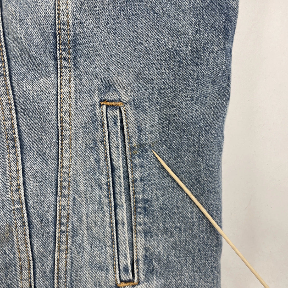 Levi's Sherpa Lined Denim Trucker Jacket Size Large