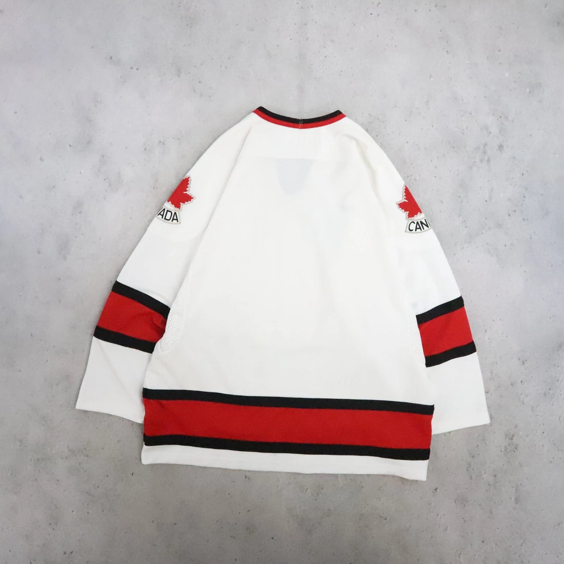 Vintage Team Canada Nike Hockey Jersey Size XL IIHF