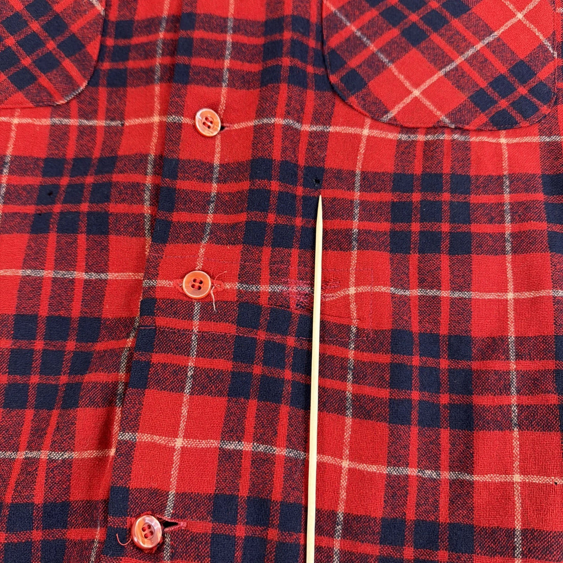 Vintage Pendleton Wool Board Button Up Shirt Size Medium Plaid