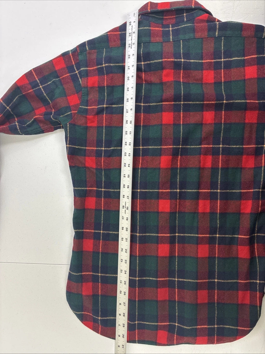 Vintage Pendleton Wool Lodge Button Up Shirt Size Medium Plaid
