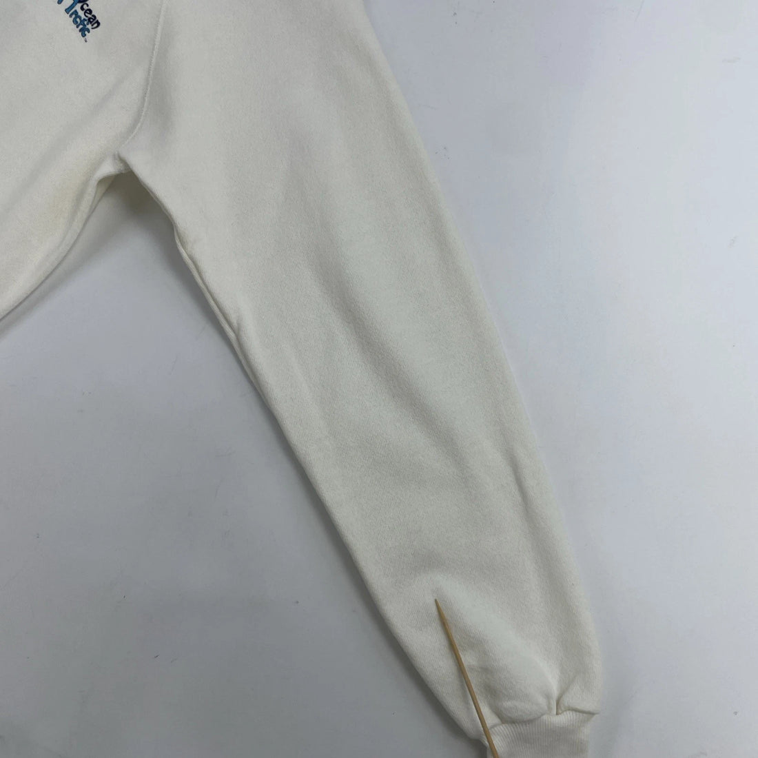 Vintage Ocean Arctic Skating City Skyline Crewneck Sweatshirt Size Medium 80s