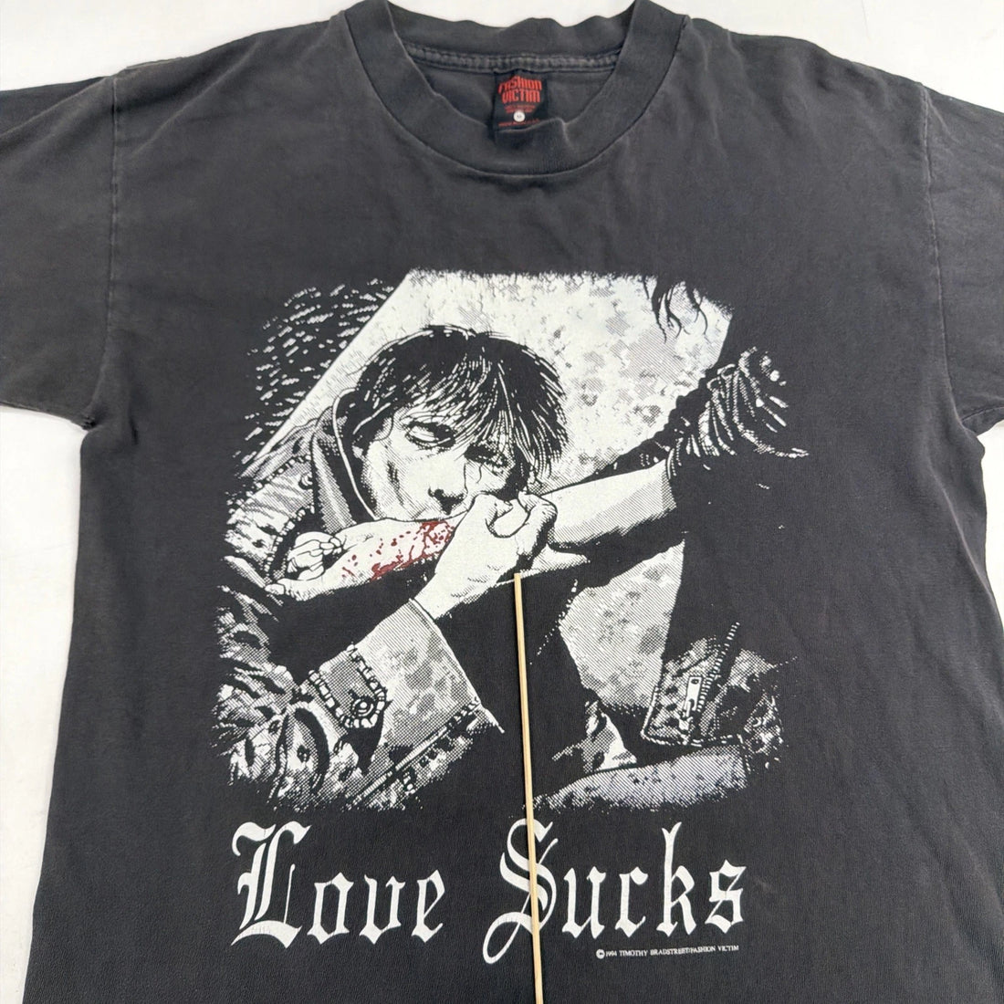 Vintage Love Sucks Vampire Fashion Victim T-Shirt Size Medium 90s