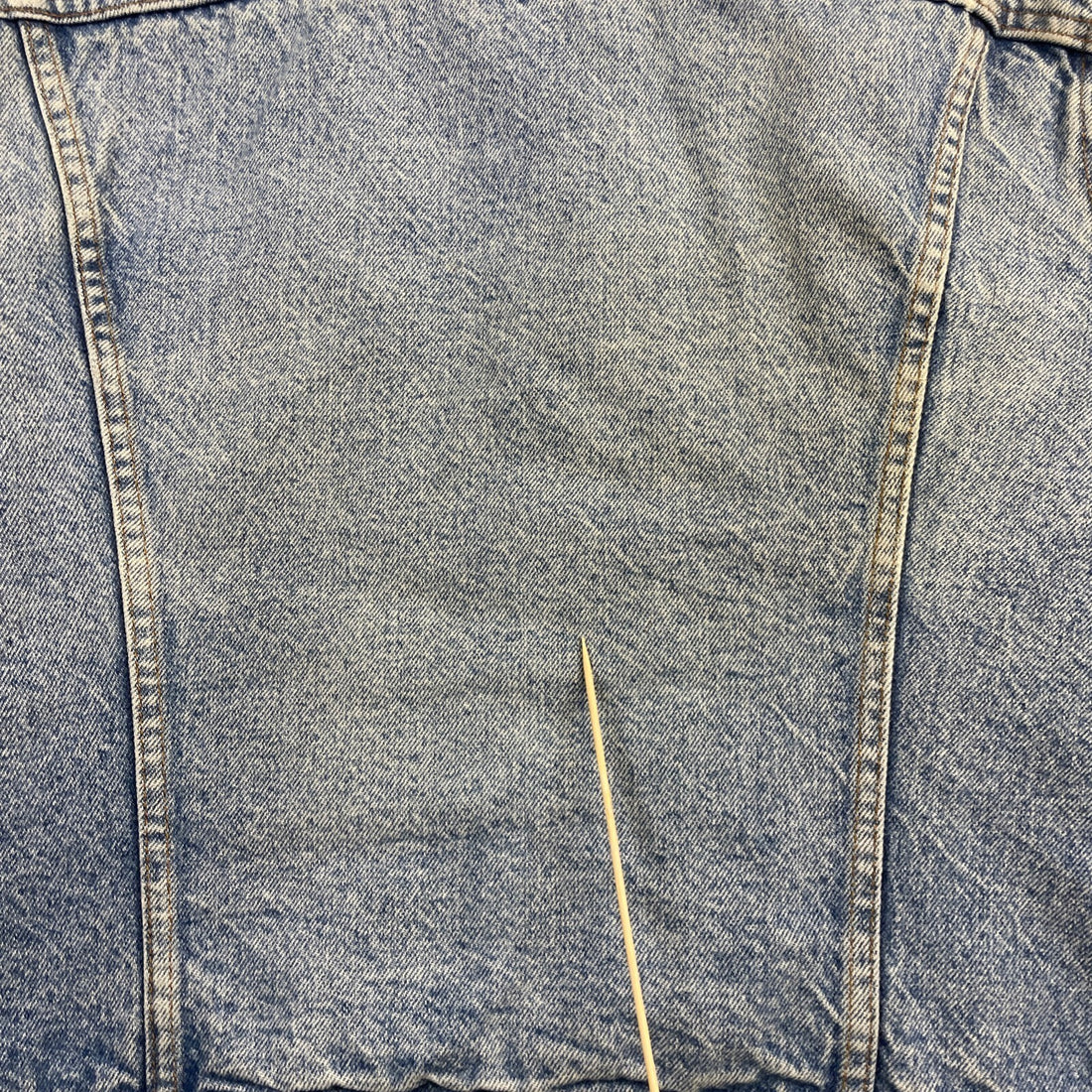 Vintage Levi's Denim Trucker Jacket Medium Distressed Blanket Lined