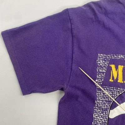Vintage Minnesota Vikings T-Shirt Size Large 90s NFL