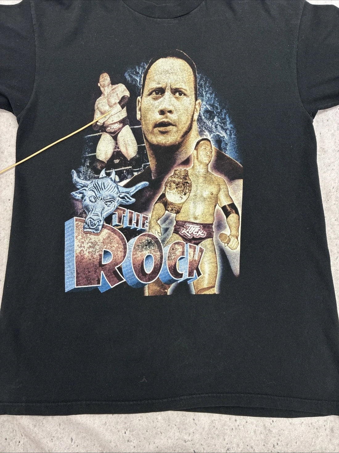 Vintage The Rock Wrestling T-Shirt Size XL Rap Tee WWF WWE
