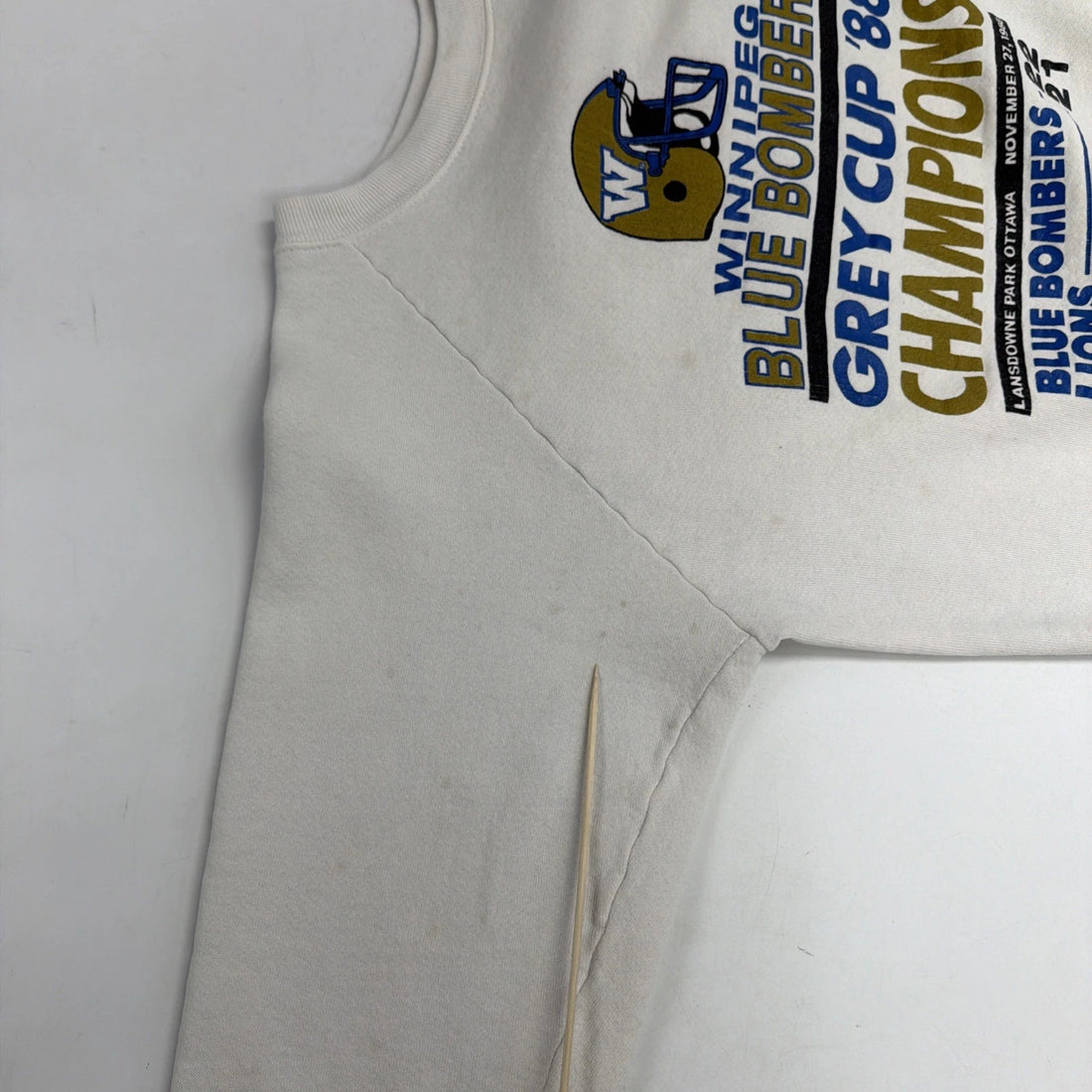Vintage Winnipeg Blue Bombers Grey Cup Champs Sweatshirt Size Large 1988 80s CFL
