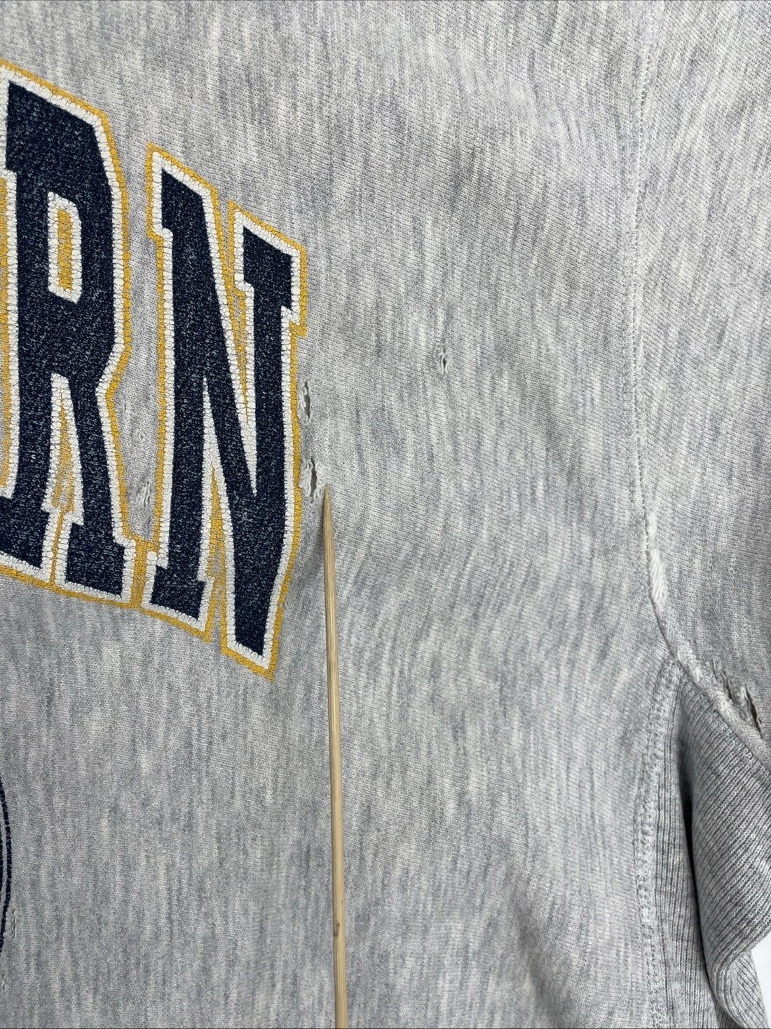 Vintage Western Michigan Crest Crewneck Sweatshirt Size XL Distressed