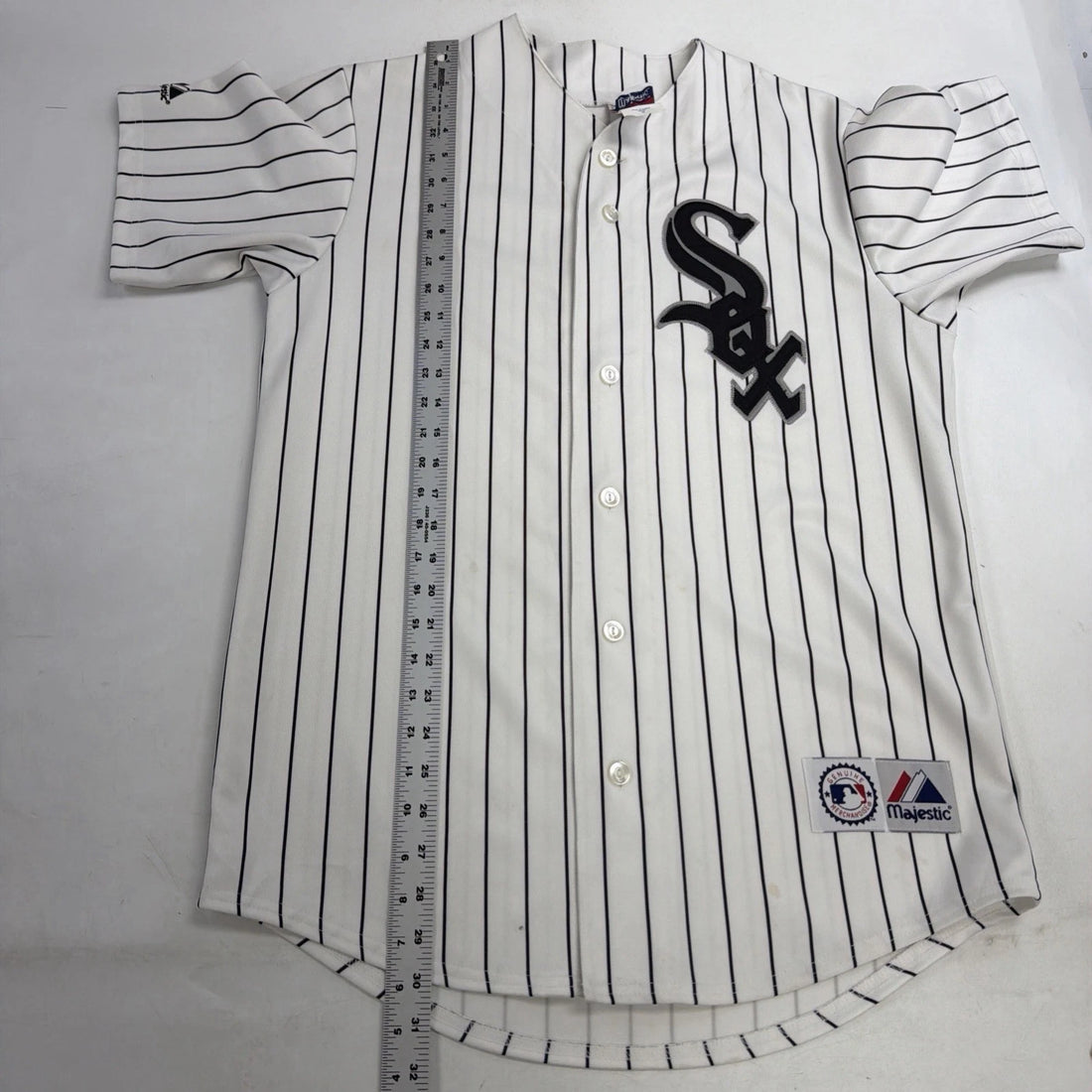 Chicago White Sox Majestic Baseball Jersey Size Medium Pinstripe MLB