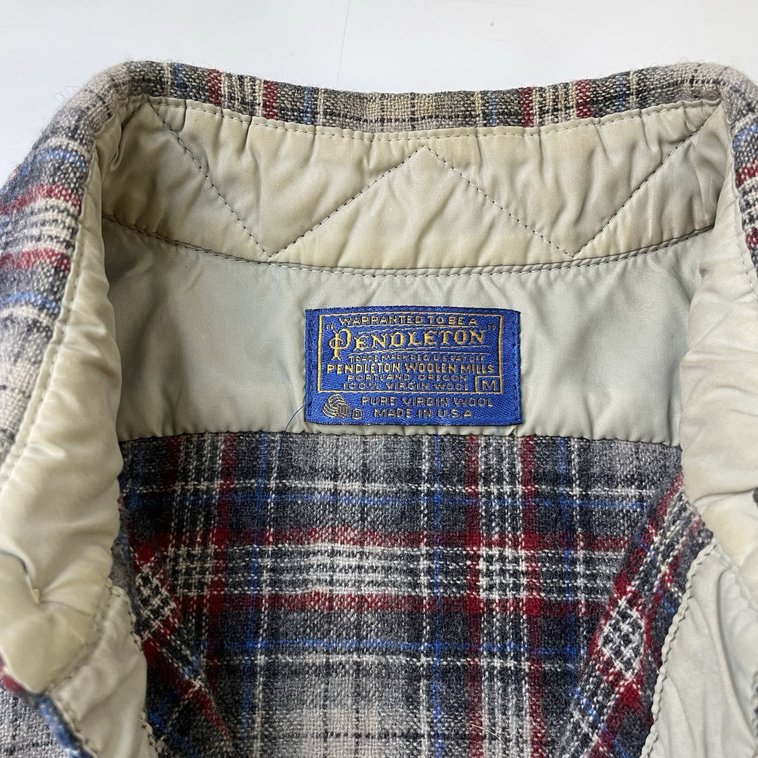 Vintage Pendleton Wool Lodge Button Up Shirt Size Medium Plaid